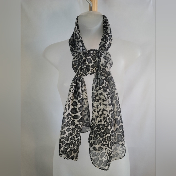 Vintage Black Grey white scarf sheer animal print chiffon handkerchiefs - Picture 9 of 9
